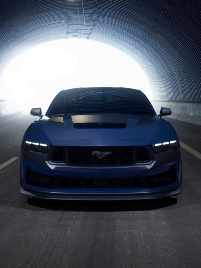 Mustang Dark horse : Perfect American Muscle Sports Car